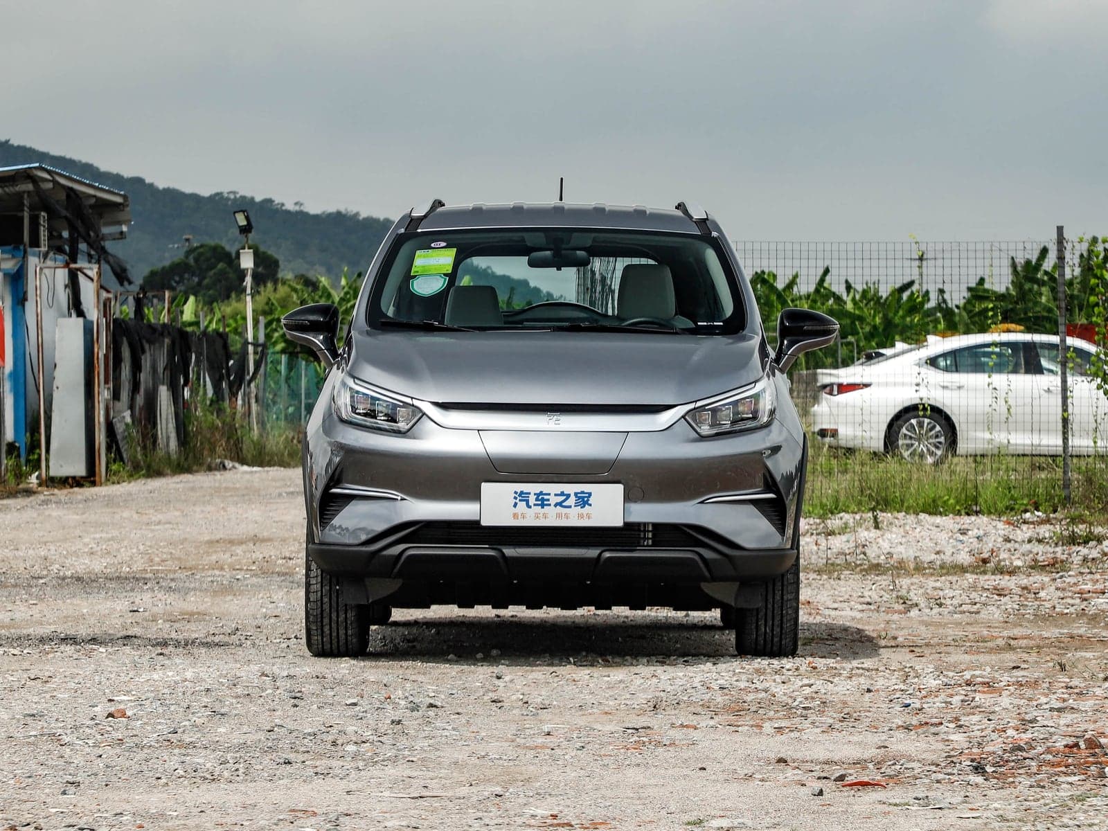 BYD Yuan Pro — реальное фото 2