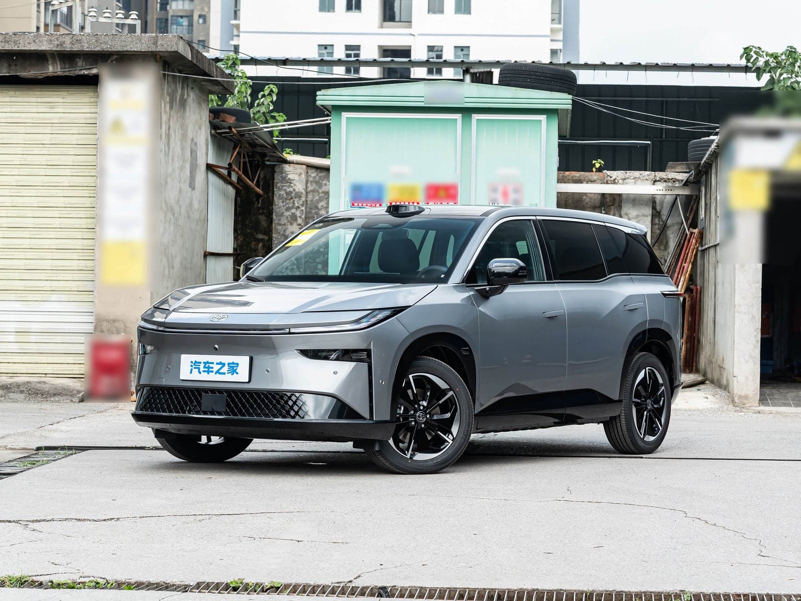Toyota bZ3X 2026 · изображение из каталога; соответствие выбранной комплектации и цвету уточним до заказа