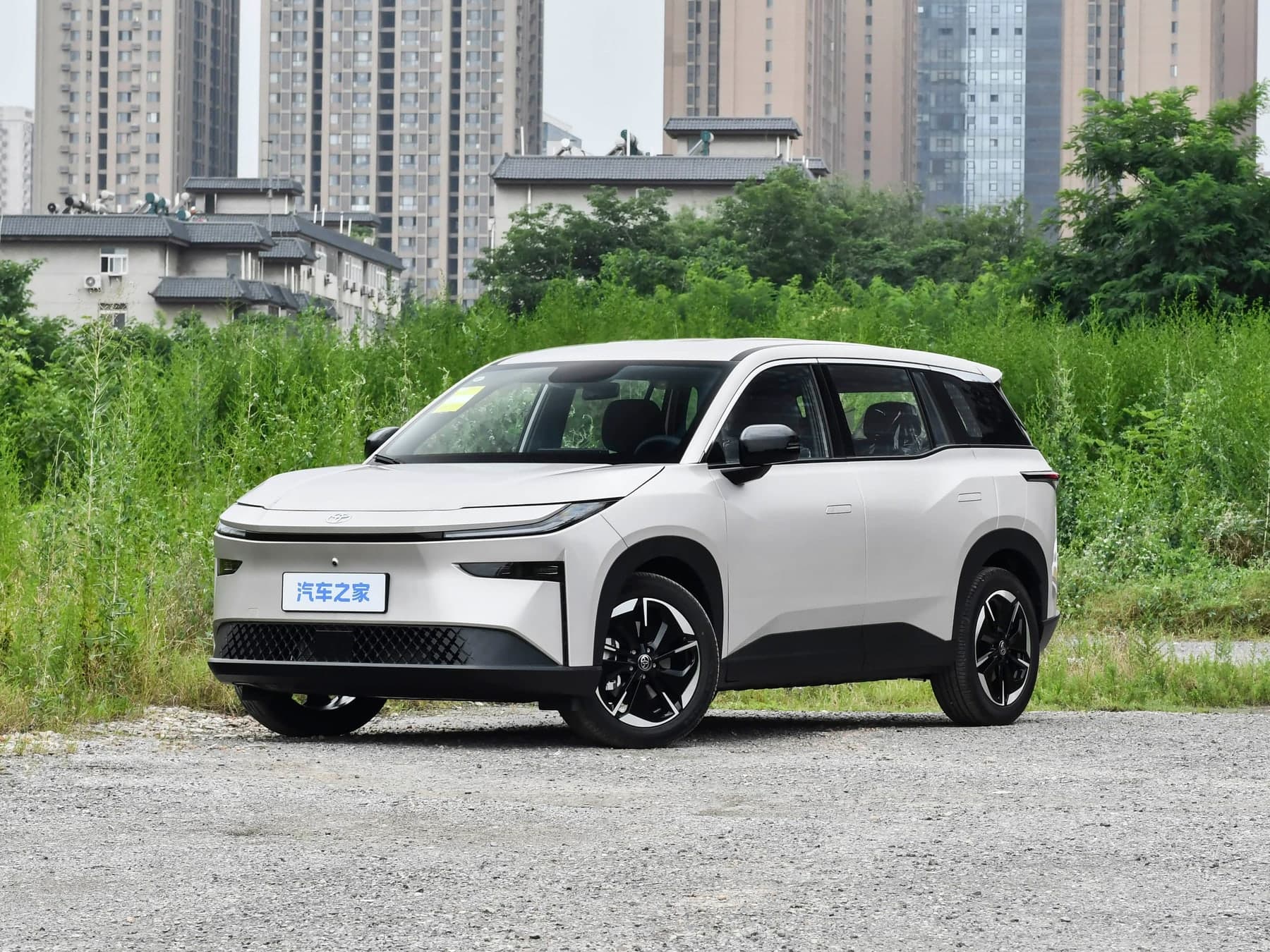 Toyota bZ3X, автомобиль из текущего каталога