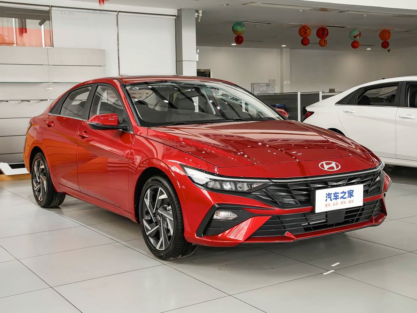 Hyundai Elantra — реальное фото 3