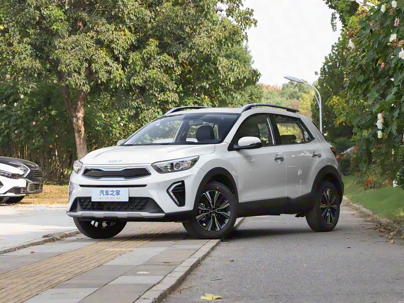 Kia KX1: фото автомобиля