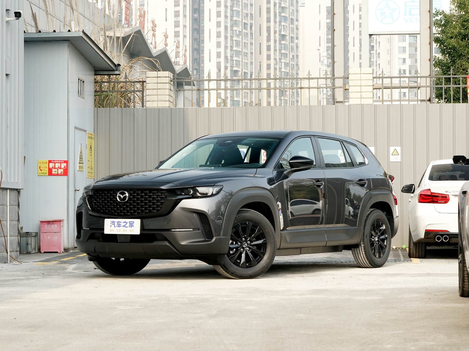 Mazda CX-50 — реальное фото 1